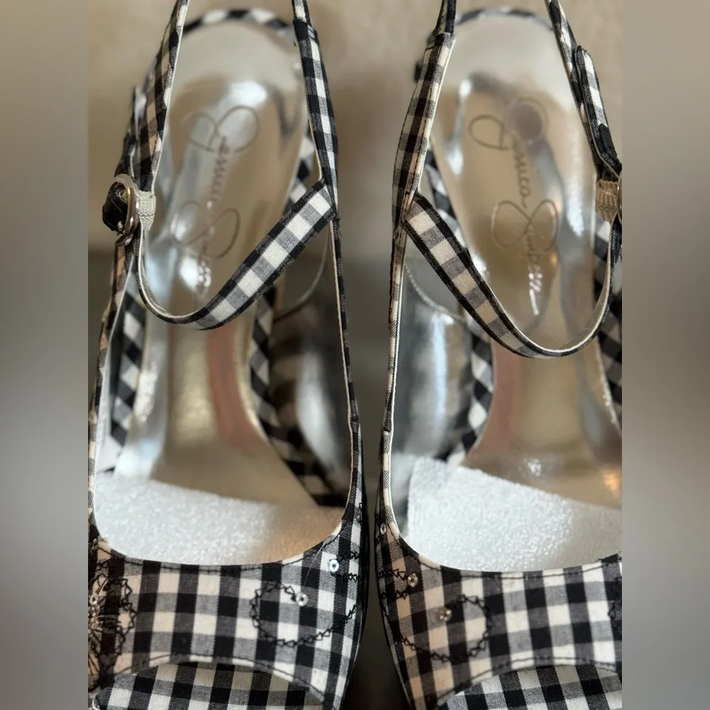 Black & White Gingham Print, Sling Back, Sequenced, Platform Heels ~ Size 7.5 🖤🤍